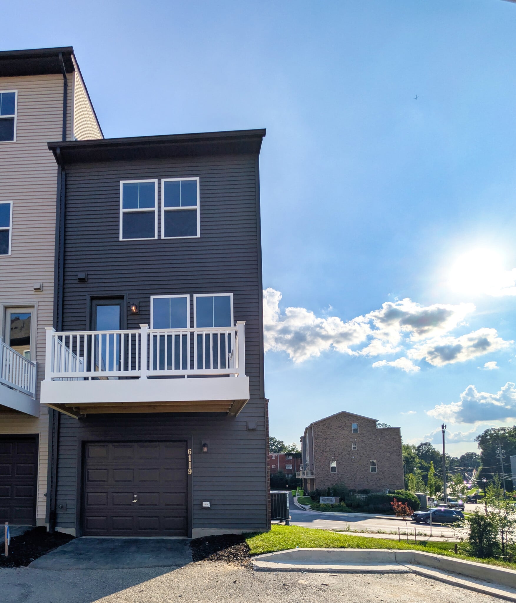 Building Photo - 6119 Northwest Dr