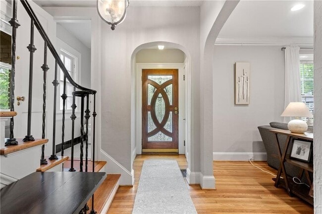 Building Photo - 685 E Morningside Dr NE