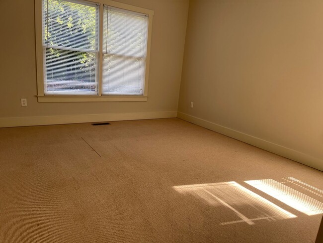 Building Photo - PRE-LEASING FOR AUGUST 2026!
