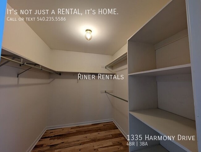 Building Photo - 1335 Harmony Dr