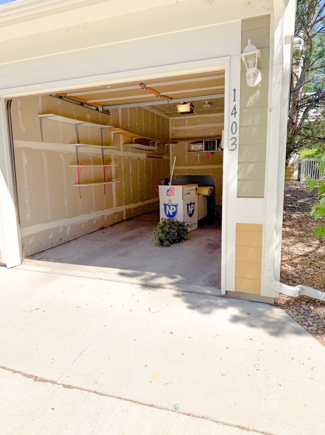 Building Photo - 635 Gooseberry Dr