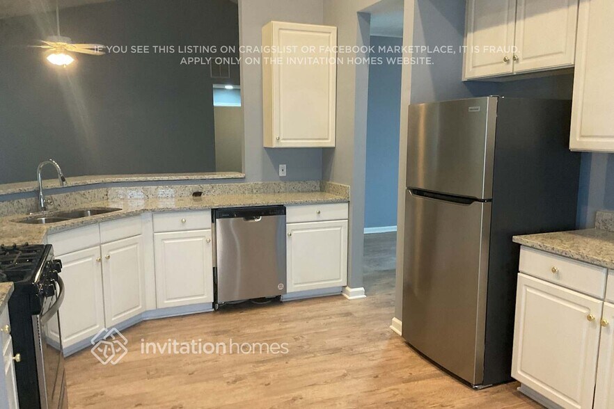 Building Photo - 2094 Corsica Way SW