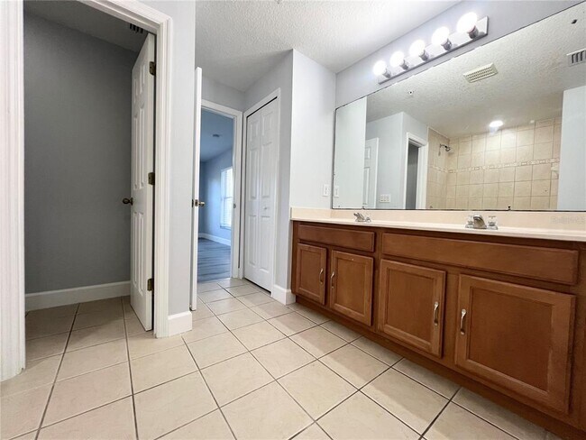 Building Photo - 9788 Tivoli Villa Dr