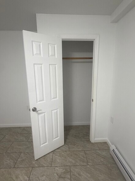 Building Photo - 14738 Springfield Ln