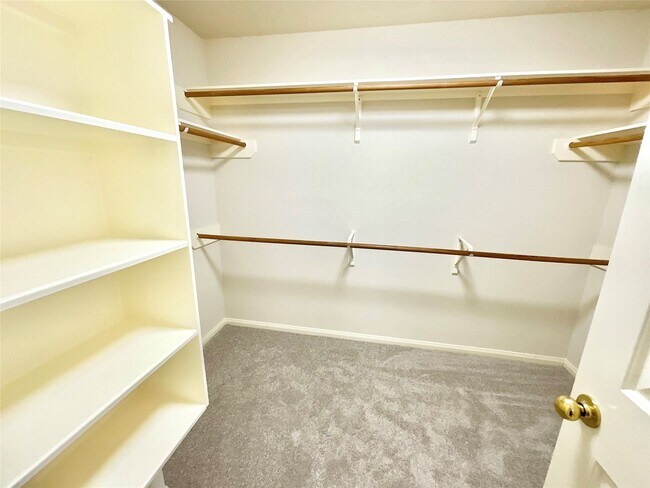 Building Photo - 17607 W Copper Lakes Dr