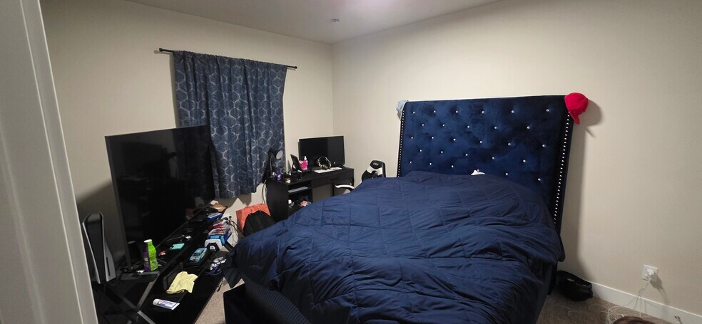 Building Photo - 5361 N Orville St