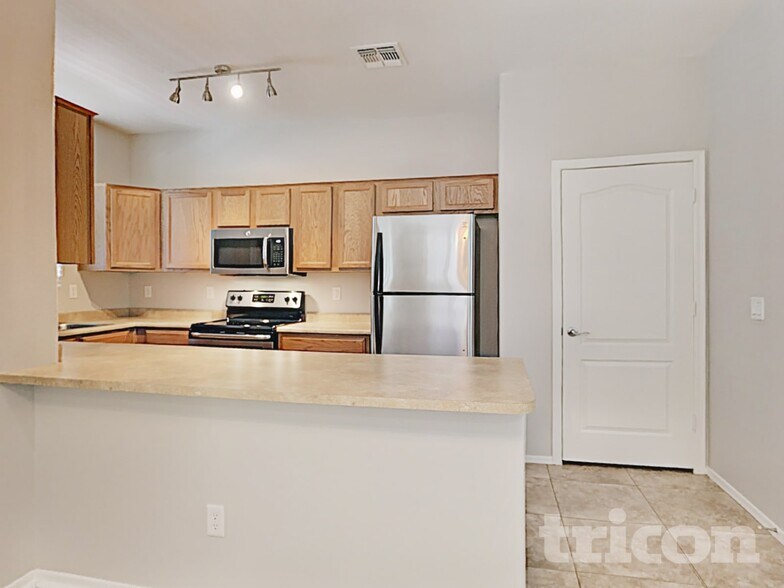 Building Photo - 4374 E Renee Dr