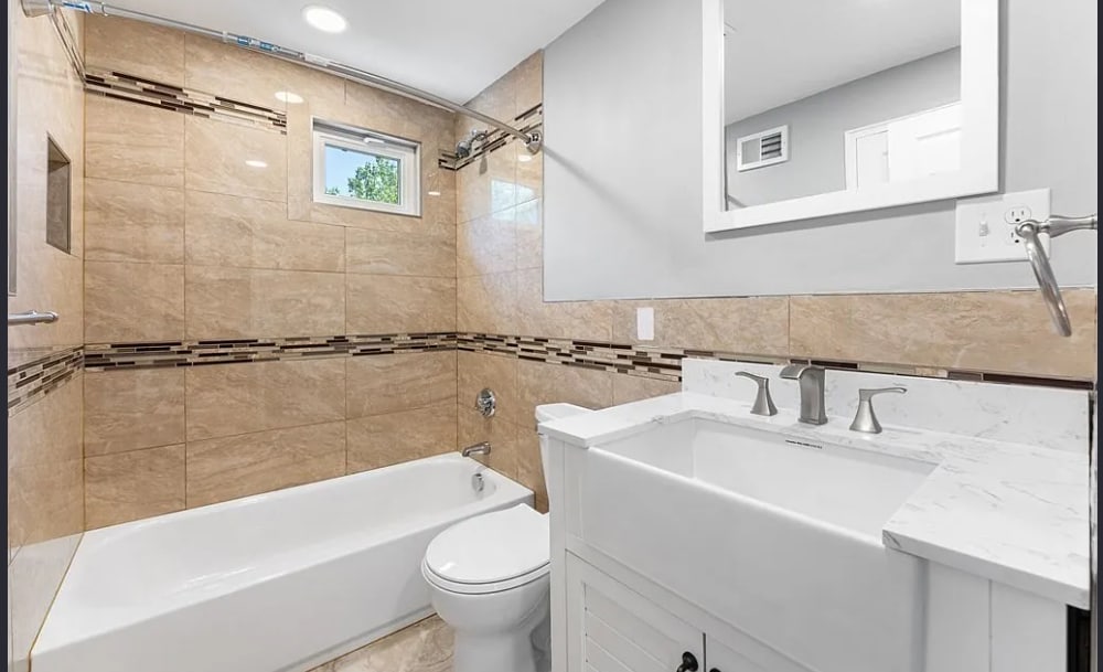 Building Photo - 71 Gladeside Ave