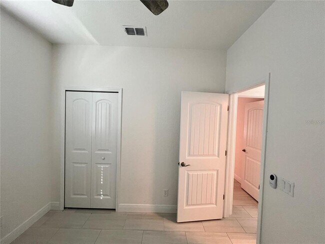 Building Photo - 3320 Amanda St