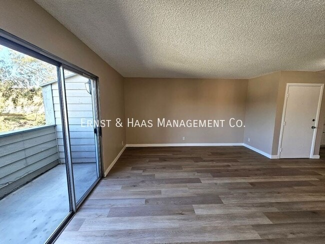 Building Photo - 6673 N Hammond Ave