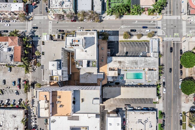 Building Photo - 140 Linden Ave