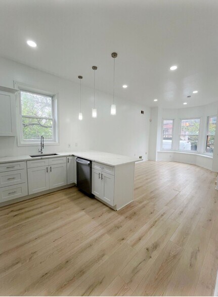 Open Plan - 72 James St