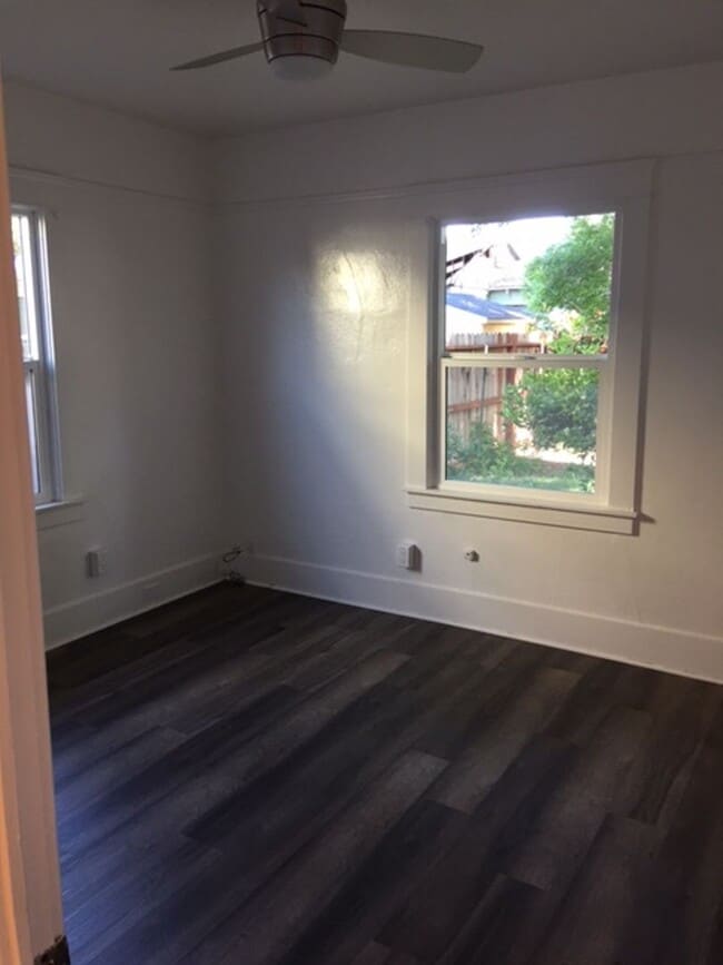 Building Photo - 2 B/R 1 B/A House in Marysville AVAILABLE NOW!