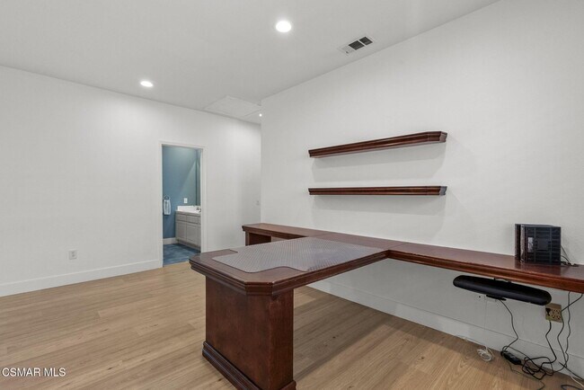 Building Photo - 2648 Fallen Leaf Ct