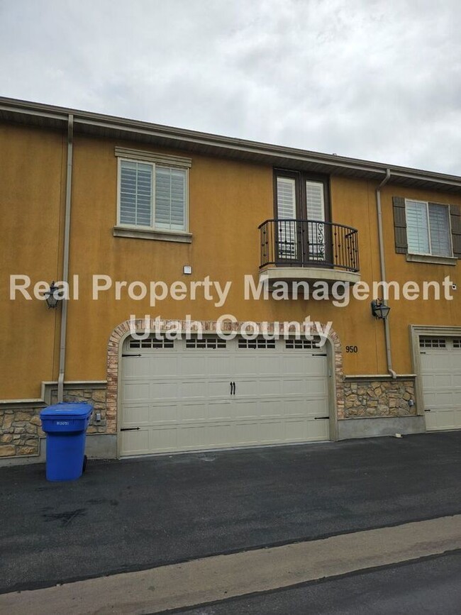 Building Photo - 950 N 940 W