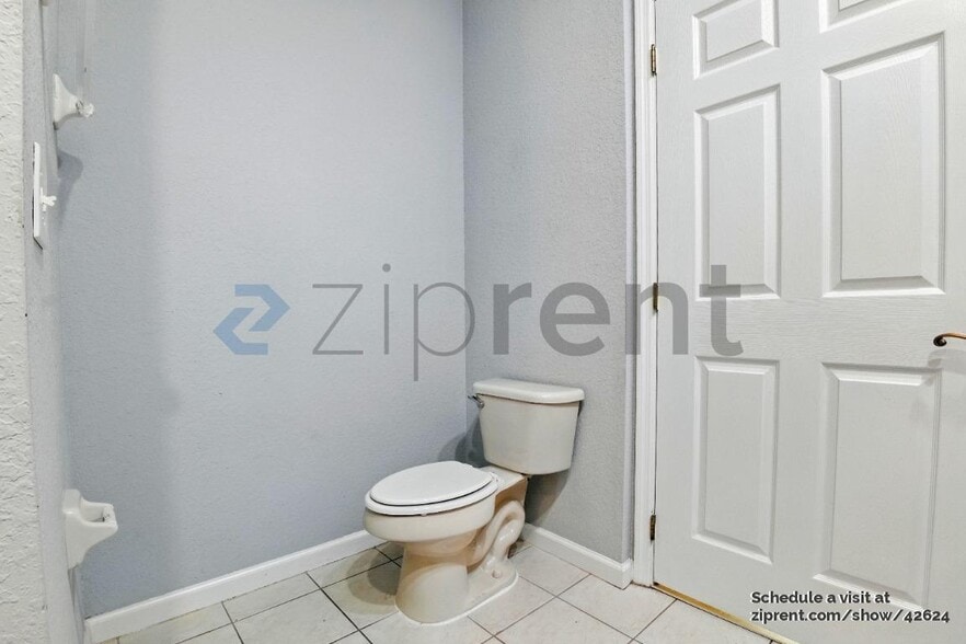 Building Photo - 3331 Whitestone Cir