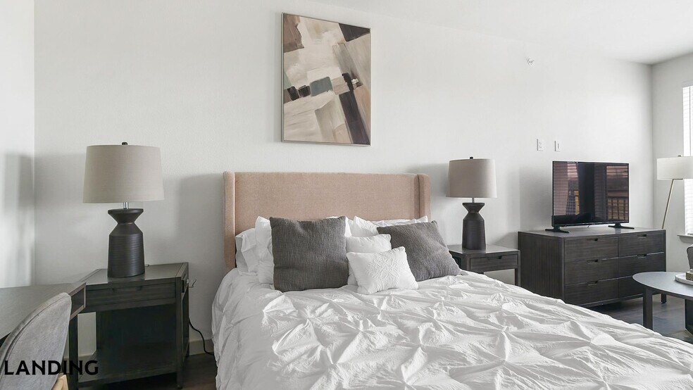 Building Photo - 91 Jensen Dr