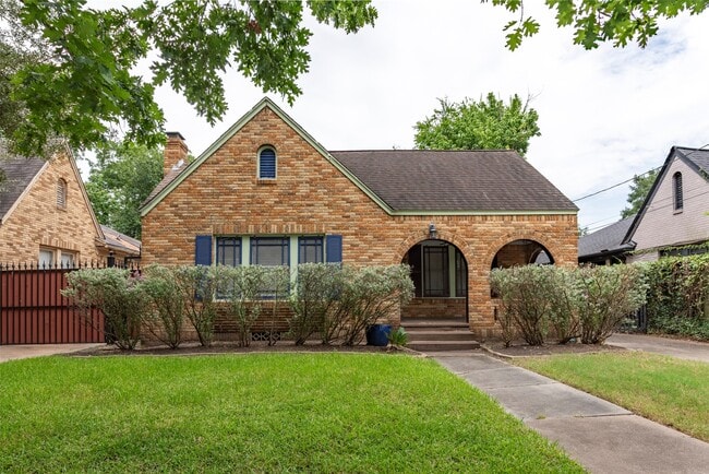 Primary Photo - 2415 Elmen St