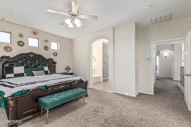 Building Photo - 20535 N Santa Cruz Dr