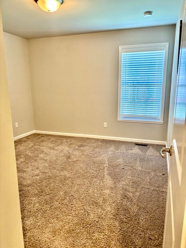 Building Photo - 312 Hannah Todd Pl