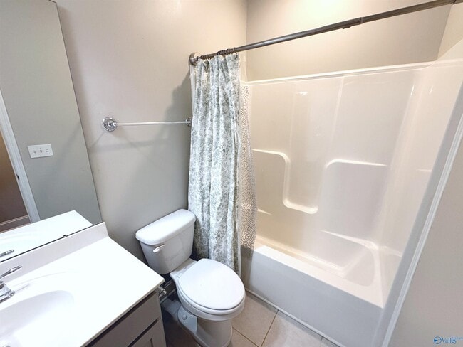 Building Photo - 120 James Parcus Cir