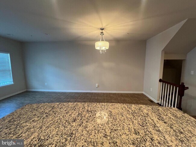 Building Photo - 9447 Paragon Ct