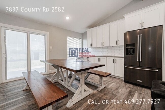 Building Photo - 7837 Co Rd 2582