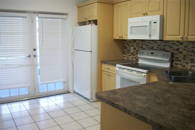 Building Photo - 9307 NW 121st St