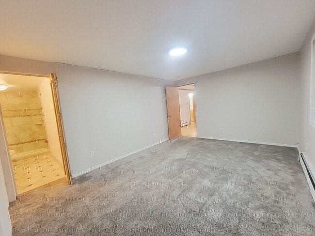 Building Photo - Spacious 3-Bedroom Home with Fenced Yard &...
