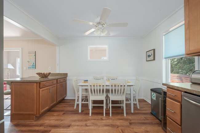 Building Photo - 4327 S Hammerhead Dr