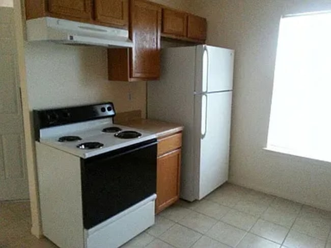 Building Photo - Alpine Apartments