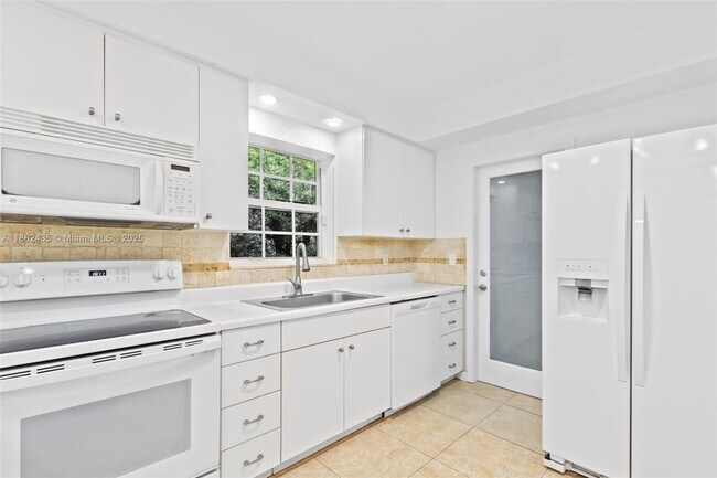 Building Photo - 1422 Milan Ave