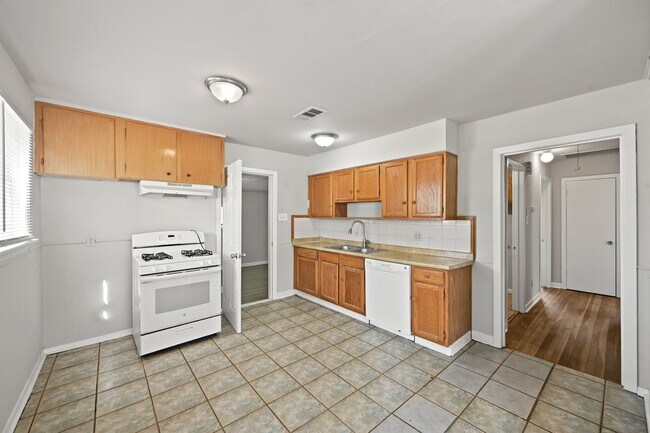 Building Photo - 1201 Orrel Dr