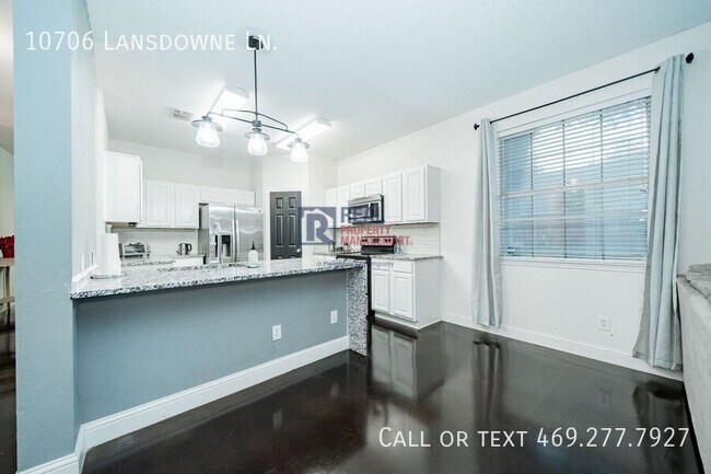 Building Photo - 10706 Lansdowne Ln