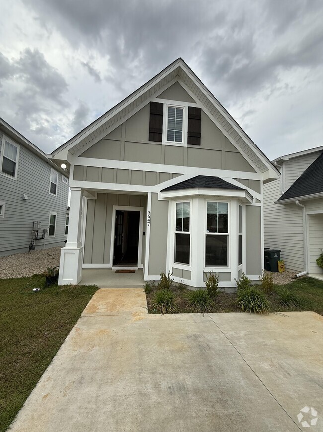 Building Photo - 3647 Meadow Hill Rd