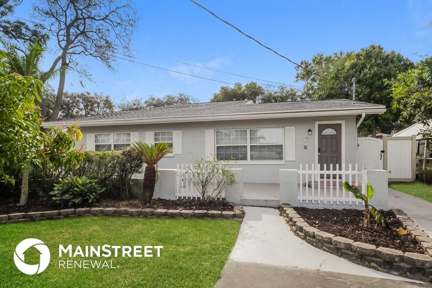 Building Photo - 604 Prairie Lake Dr