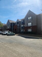 Building Photo - The Edge Condos