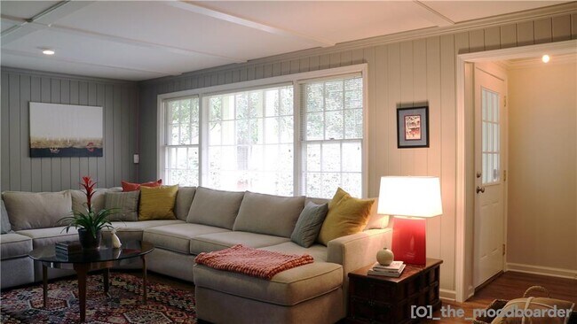 Building Photo - 4840 Kendall Ct NE