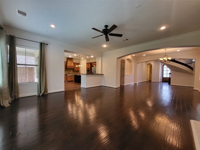 Building Photo - 8811 Van Allen Dr