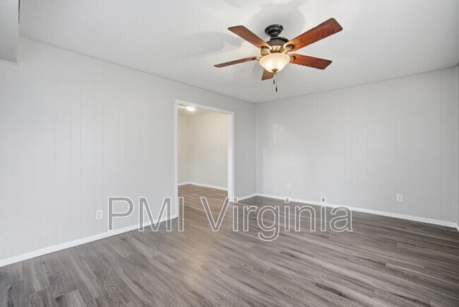 Building Photo - 4209 Dunning Rd