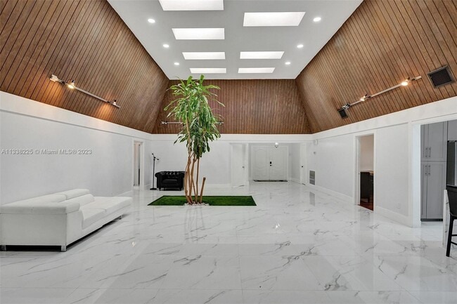 Building Photo - 8350 NW 15th Ct