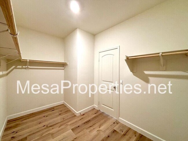 Building Photo - 12594 Ava Loma St