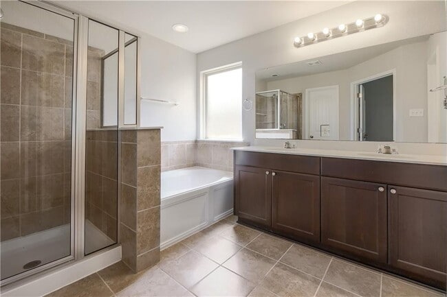 Building Photo - 7220 Longford Trail