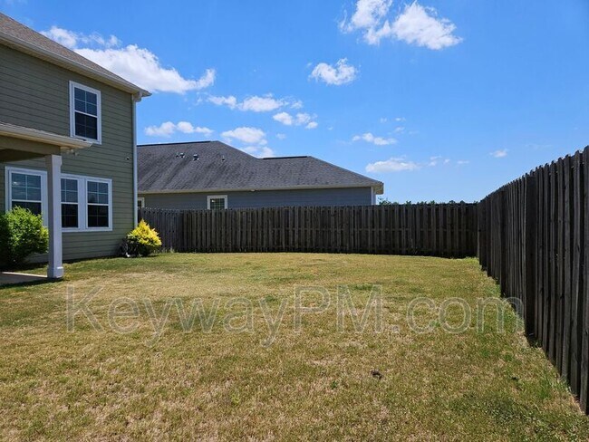 Building Photo - 905 Glenhaven Dr