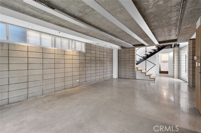 Building Photo - 404 Grand