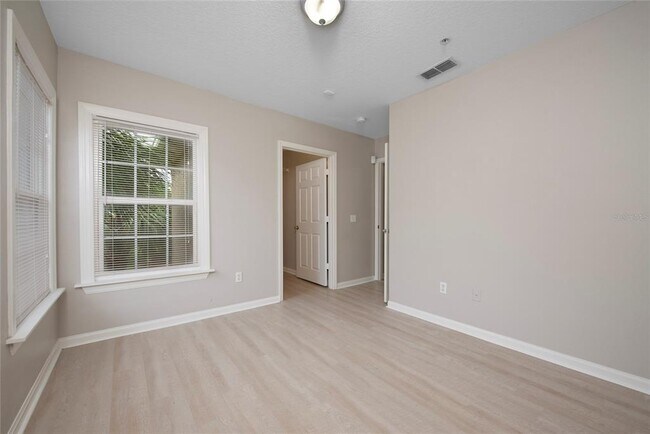 Building Photo - 6548 Swissco Dr