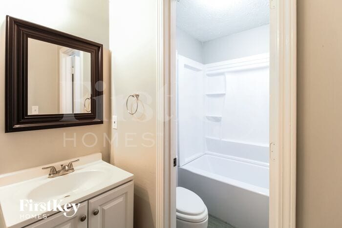 Building Photo - 1394 Cone Cir