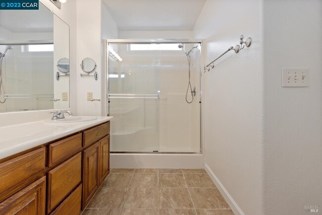 Building Photo - 561 Jade Cir