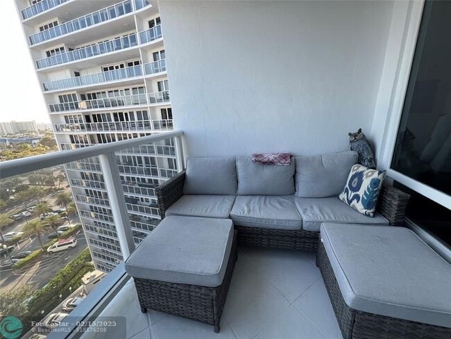 Building Photo - 4100 Galt Ocean Dr