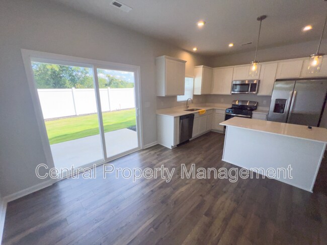 Building Photo - 509 Arrabelle Way
